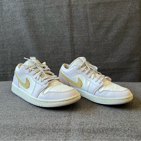 Jordan 1 Low Barely Grape Sneakers - Picture 4 of 12